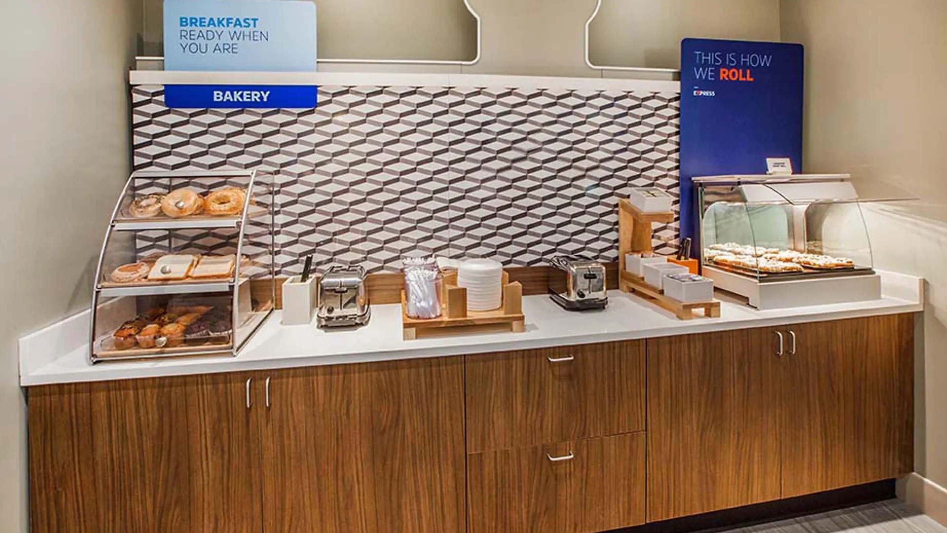 Holiday Inn Express Brooklyn - Kings Hwy, An Ihg Hotel New York