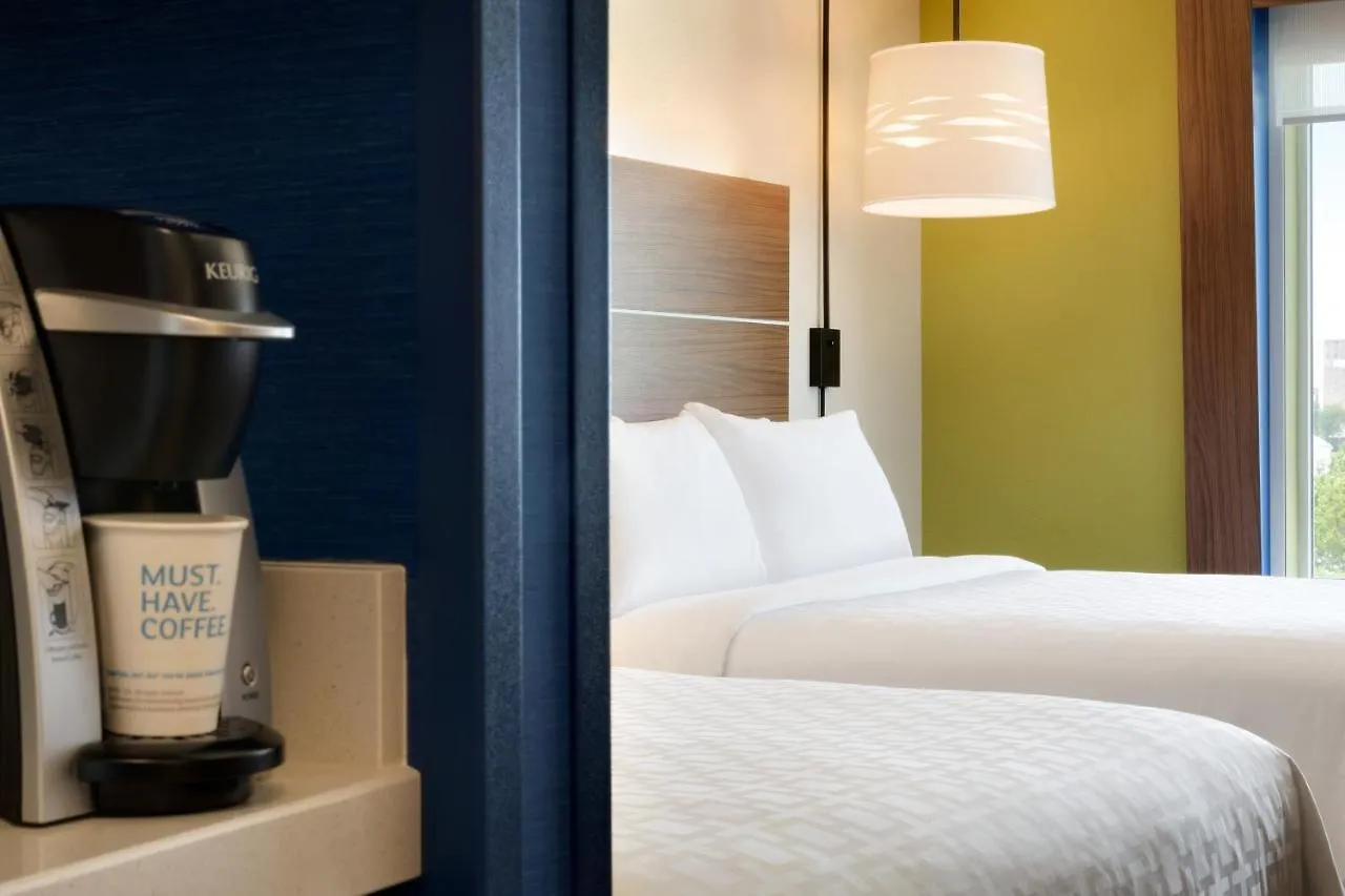 Holiday Inn Express Brooklyn - Kings Hwy, An Ihg Hotel New York 3*,