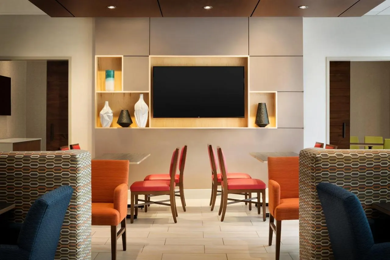 Holiday Inn Express Brooklyn - Kings Hwy, An Ihg Hotel New York